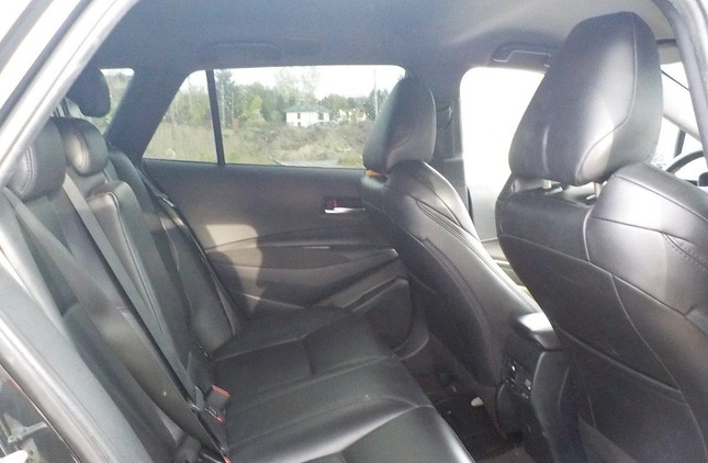 Toyota Corolla cena 42900 przebieg: 275734, rok produkcji 2019 z Sokółka małe 631